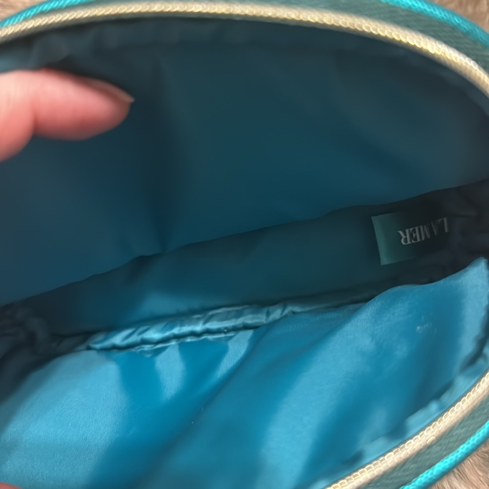 La Mer Makeup Bag - Picture 3 of 3